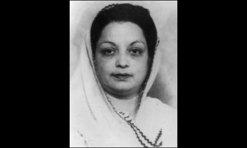 Begum Mahmooda Salim Khan