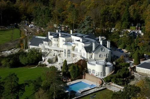 Luxurious Houses UK