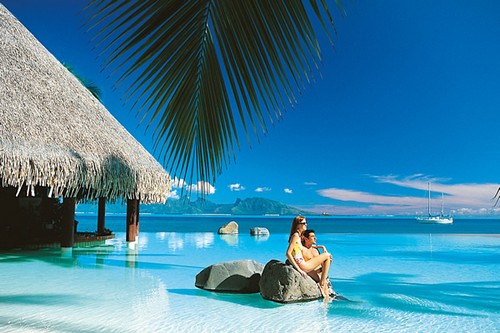 Tahiti honeymoon vacations