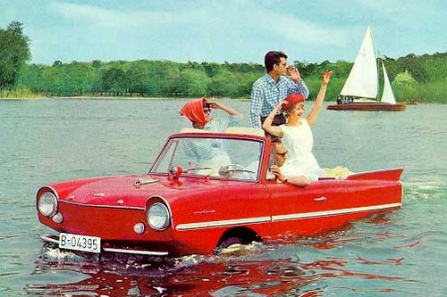 vintage-amphicar-in-water.jpg