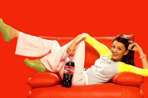 Aishwarya Rai Coca Cola Ad Wallpaper