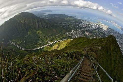 Haʻikū Stairs