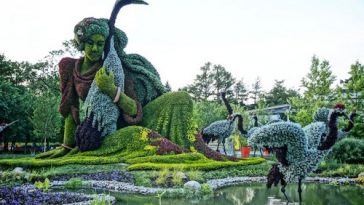 10 Most Amazing Botanical Gardens