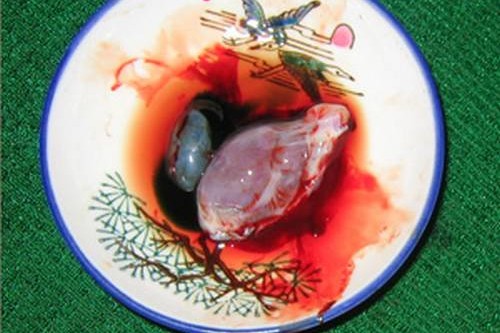 10 Weird Foods Cobra Heart