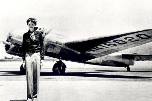 Máy bay mà Biến mất một cách bí ẩn  Plane Amelia Earhart của