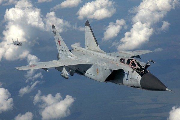 Fastest Aircrafts Mikoyan MiG-31 Fastest Aircrafts Mikoyan MiG-31