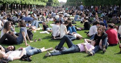 People in the Jardin du Luxembourg