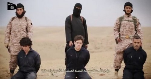 ISIS Beheads Syrian Soldiers