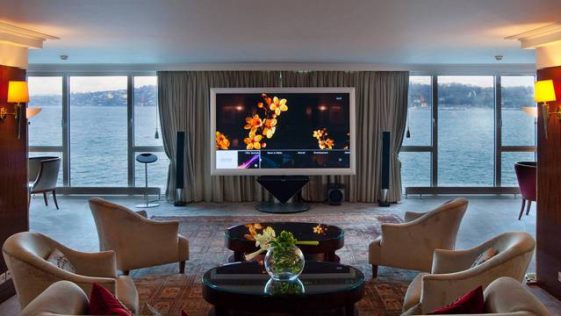 Hotel Room: Royal Penthouse Suite, Hotel President Wilson di Geneva