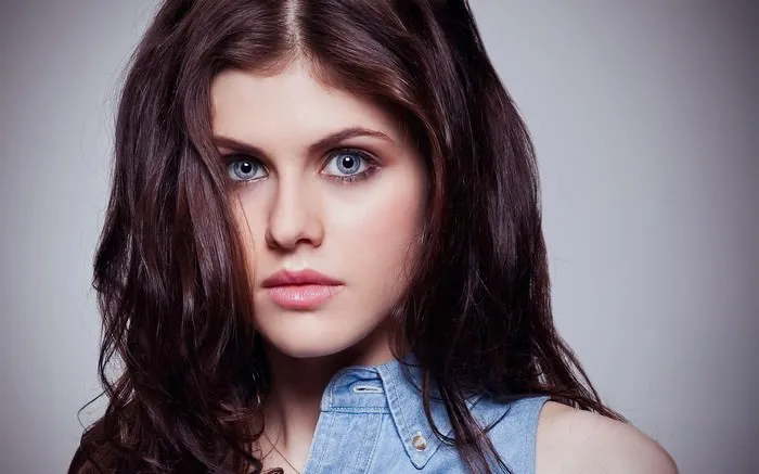 Alexandra Daddario actrices mas sexies