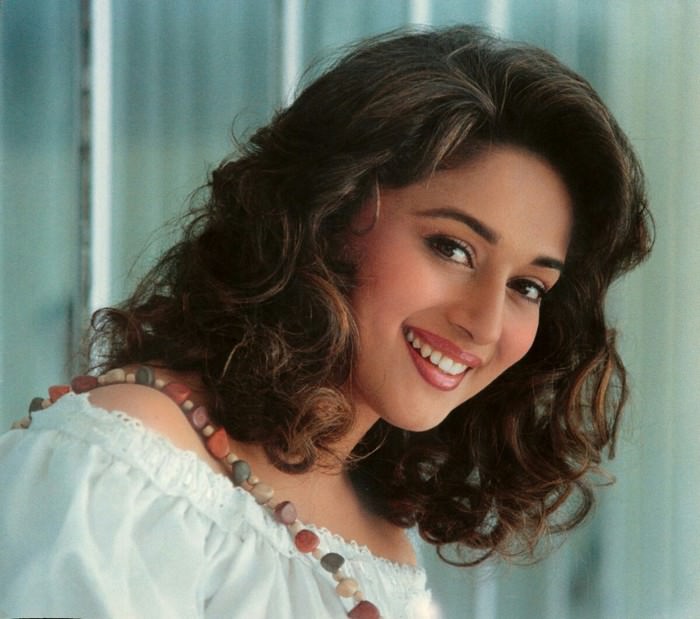 Top 10 Most Iconic Bollywood Actress All Time - Wonderslist