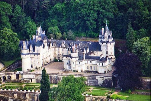 10 Best French Castles