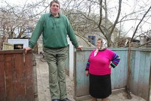 Top 10 Tallest Men