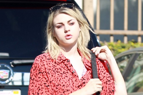 Kurt Cobain's daughter Frances Bean-Cobain looked the image of her late father in LA Successful Rockstar Daughters