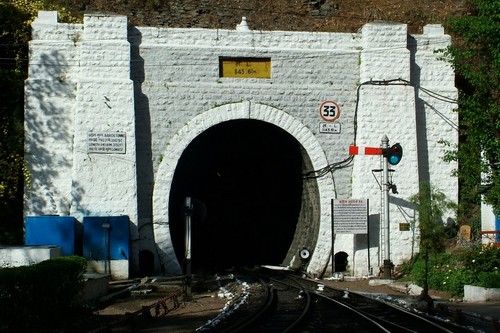 Tunnel No 33