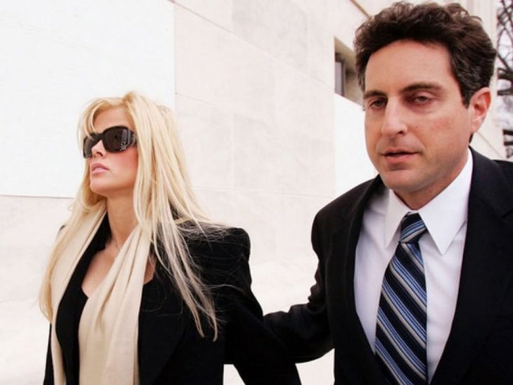 10 Most Expensive Lawyers Who Charge a Huge Fee Wonderslist