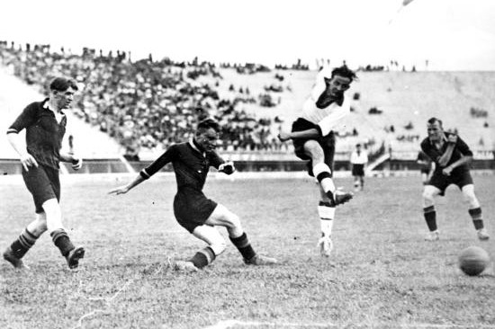 Top 10 Cамых быстрых голов в истории Кубка мираЭрнст Лехнер (Ernst Lehner) (1934) гол на 25 секунде
