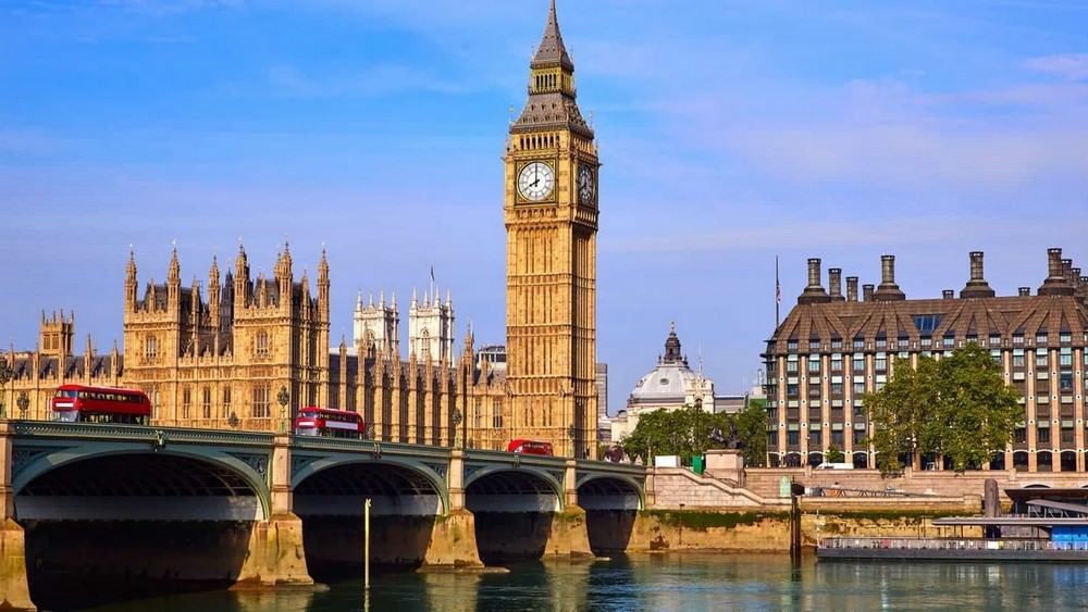 10 Magnificent Clock Towers around the World