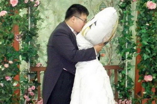 Man marries cushion