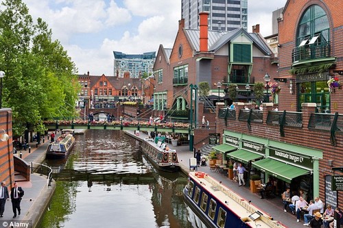 10 Most Beautiful Canal Cities in the World