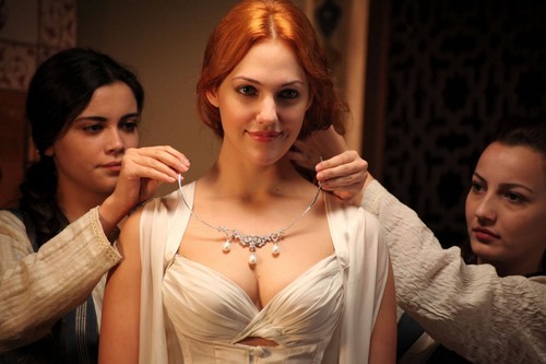 Meryem Uzerli Sexiest Turkish Woman