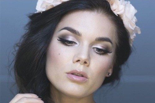 Hair for Dreamy Date Look
