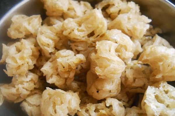 Rice kachri dish prepared with leftover food Rice kachri dish prepared with leftover food