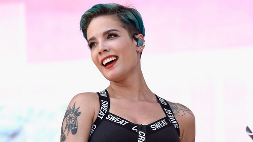 Top 10 Female Celebrities Who Rocked Short Hair