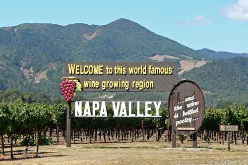 Napa Valley welcome sign