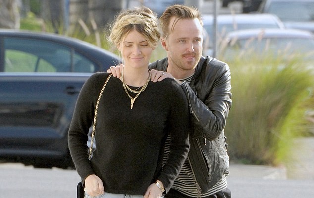 Aaron Paul and his stunning wife Lauren Aaron Paul and his stunning wife Lauren