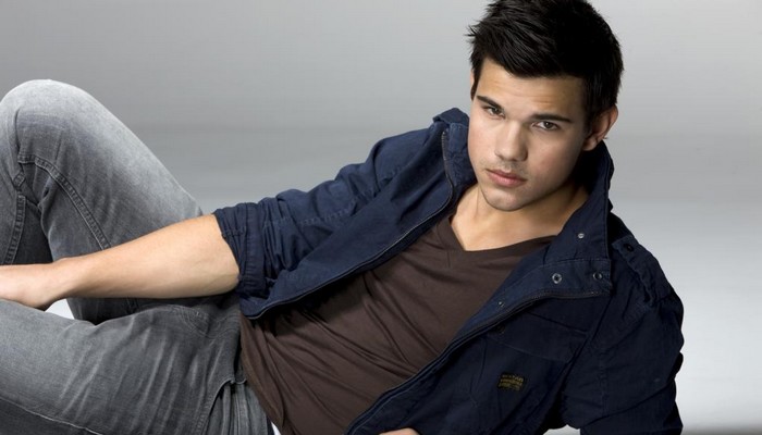 Hot Model Taylor Lautner