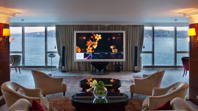 Royal Penthouse Suite, Hotel President Wilson in Geneva