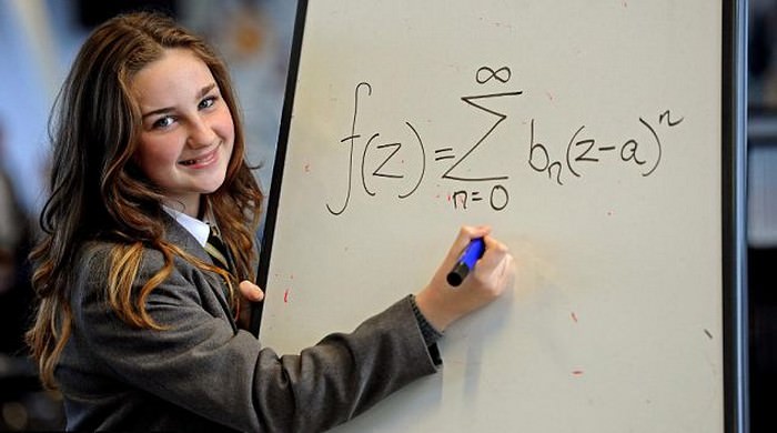 Olivia Manning Smartest Women on Earth