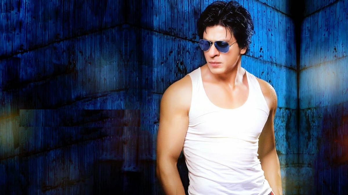 Top 10 Hottest Bollywood Actors - The Sexiest Men of Bollywood