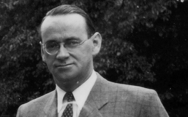 Oskar Schindler Famous people who died destitute