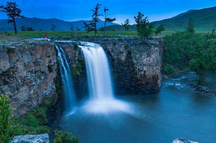 Ulaan Tsutgalan waterfall in Uvurkhangai Province